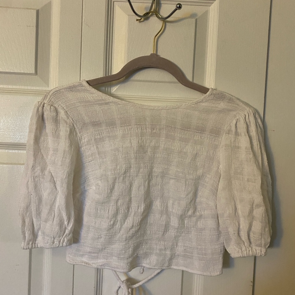 Tie back top